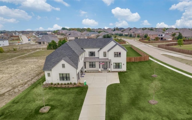 974 Reeves Drive, DeSoto, TX 75115, 5 Bedrooms Bedrooms, ,5 BathroomsBathrooms,Residential,For Sale,974 Reeves Drive,0,21008522