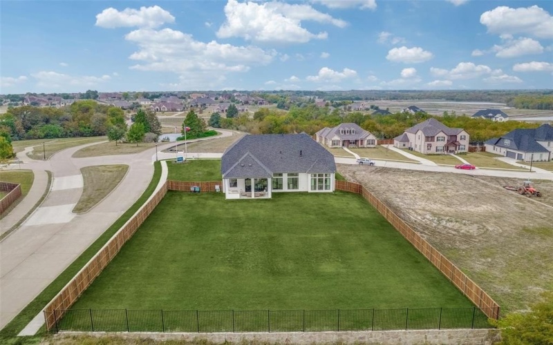 974 Reeves Drive, DeSoto, TX 75115, 5 Bedrooms Bedrooms, ,5 BathroomsBathrooms,Residential,For Sale,974 Reeves Drive,0,21008522