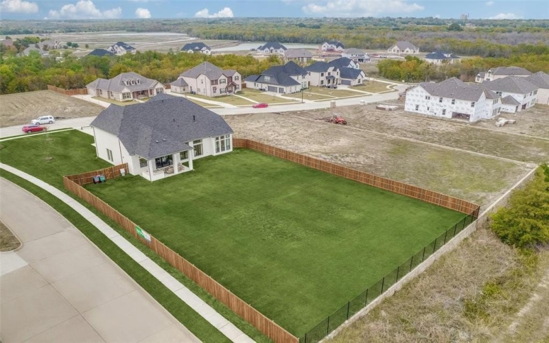 974 Reeves Drive, DeSoto, TX 75115, 5 Bedrooms Bedrooms, ,5 BathroomsBathrooms,Residential,For Sale,974 Reeves Drive,0,21008522