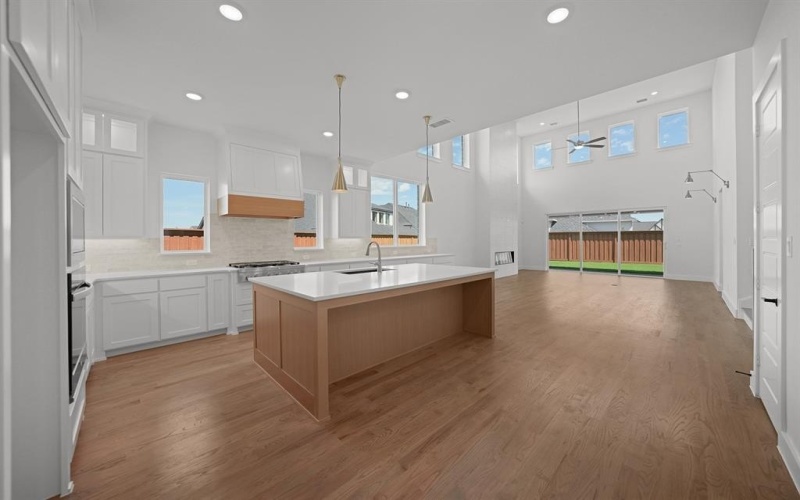 13976 Malinda Drive, Frisco, TX 75035, 5 Bedrooms Bedrooms, ,5 BathroomsBathrooms,Residential,For Sale,13976 Malinda Drive,0,21008605