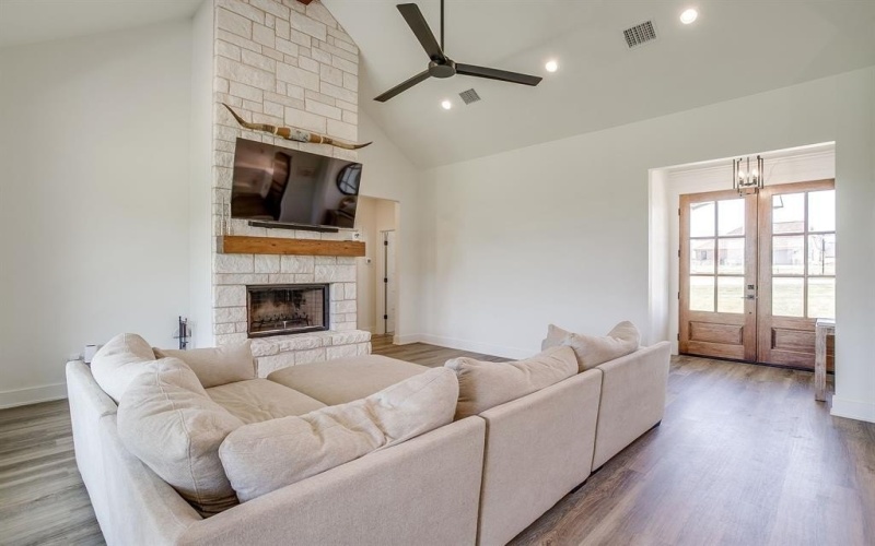 3101 Infinity Drive, Weatherford, TX 76087, 4 Bedrooms Bedrooms, ,2 BathroomsBathrooms,Residential,For Sale,3101 Infinity Drive,0,21008718