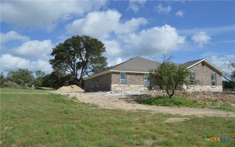 274 County Road 3152, Kempner, TX 76539, 5 Bedrooms Bedrooms, ,2 BathroomsBathrooms,Residential,For Sale,274 County Road 3152,587384