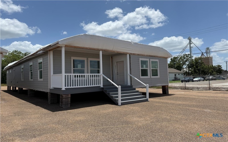 203 Villa Street, Cuero, TX 77954, 4 Bedrooms Bedrooms, ,2 BathroomsBathrooms,Residential,For Sale,203 Villa Street,587260