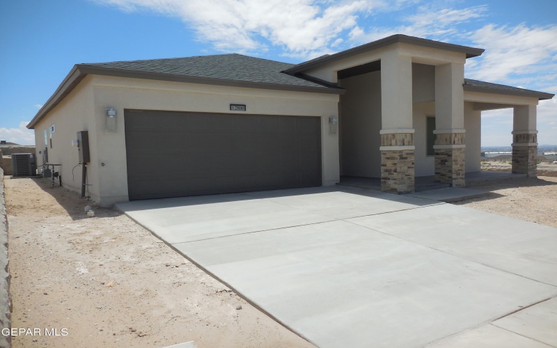 12800 Giovnni Grajeda Avenue, El Paso, TX 79928, 3 Habitaciones Habitaciones , ,1 BañoBaños,Residential,En Venta,12800 Giovnni Grajeda Avenue,926986