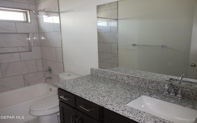 12800 Giovnni Grajeda Avenue, El Paso, TX 79928, 3 Habitaciones Habitaciones , ,1 BañoBaños,Residential,En Venta,12800 Giovnni Grajeda Avenue,926986