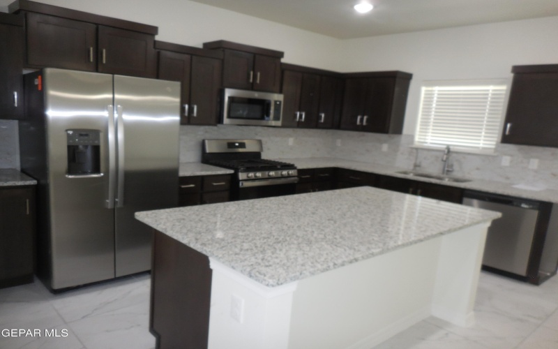12800 Giovnni Grajeda Avenue, El Paso, TX 79928, 3 Habitaciones Habitaciones , ,1 BañoBaños,Residential,En Venta,12800 Giovnni Grajeda Avenue,926986