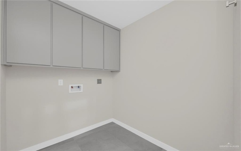 3401 E Mcgrady Street, Edinburg, TX 78542, 3 Bedrooms Bedrooms, ,2 BathroomsBathrooms,Residential,For Sale,3401 E Mcgrady Street,476441