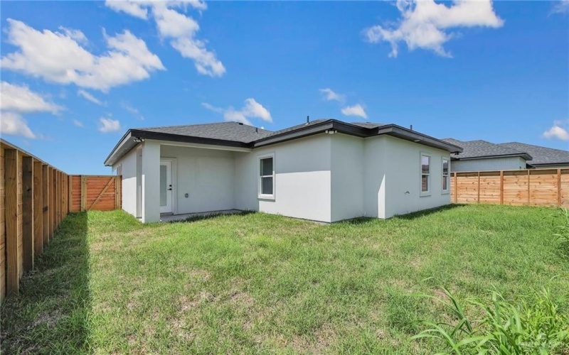 3401 E Mcgrady Street, Edinburg, TX 78542, 3 Bedrooms Bedrooms, ,2 BathroomsBathrooms,Residential,For Sale,3401 E Mcgrady Street,476441