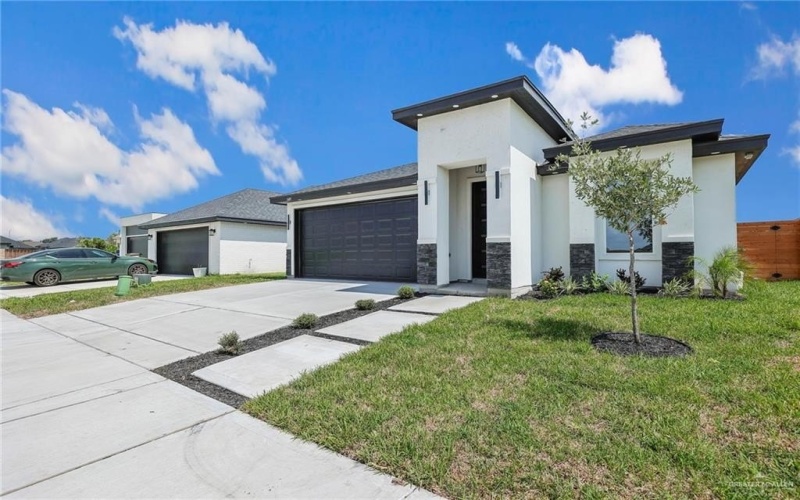 3401 E Mcgrady Street, Edinburg, TX 78542, 3 Bedrooms Bedrooms, ,2 BathroomsBathrooms,Residential,For Sale,3401 E Mcgrady Street,476441