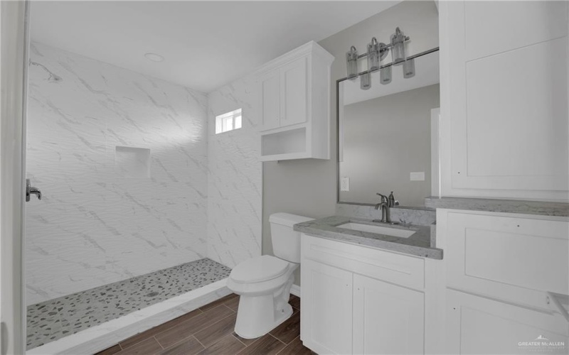 513 E Huisache Street, Weslaco, TX 78596, 3 Bedrooms Bedrooms, ,2 BathroomsBathrooms,Residential,For Sale,513 E Huisache Street,0,476644