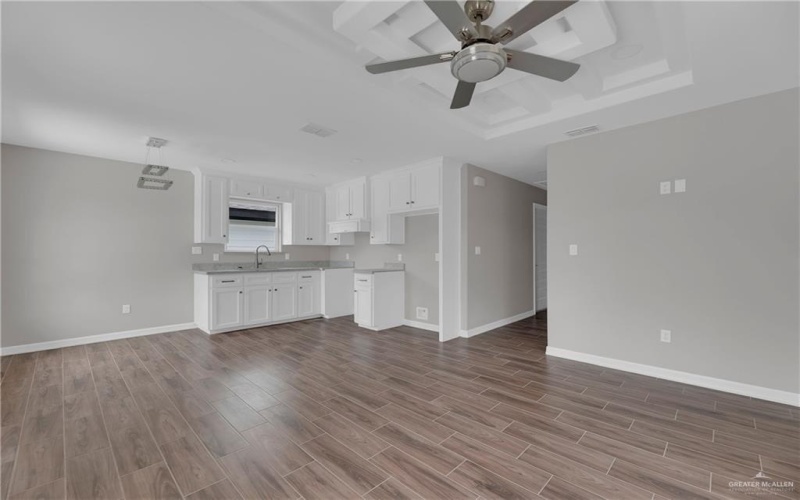 513 E Huisache Street, Weslaco, TX 78596, 3 Bedrooms Bedrooms, ,2 BathroomsBathrooms,Residential,For Sale,513 E Huisache Street,0,476644