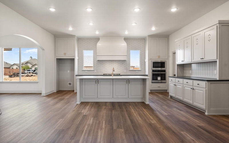13927 Quinton Avenue, Lubbock, TX 79424, 4 Habitaciones Habitaciones , ,3 BañosBaños,Residential,En Venta,13927 Quinton Avenue,202558161