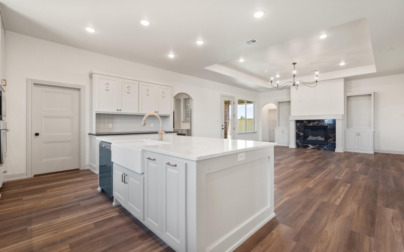 13927 Quinton Avenue, Lubbock, TX 79424, 4 Habitaciones Habitaciones , ,3 BañosBaños,Residential,En Venta,13927 Quinton Avenue,202558161