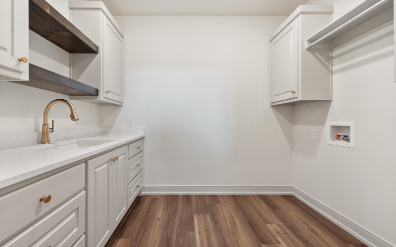 13927 Quinton Avenue, Lubbock, TX 79424, 4 Habitaciones Habitaciones , ,3 BañosBaños,Residential,En Venta,13927 Quinton Avenue,202558161