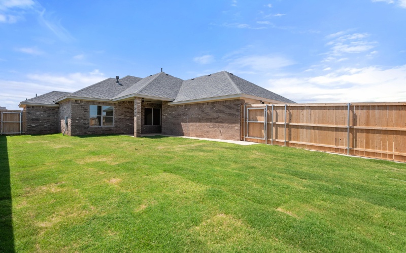 13927 Quinton Avenue, Lubbock, TX 79424, 4 Habitaciones Habitaciones , ,3 BañosBaños,Residential,En Venta,13927 Quinton Avenue,202558161