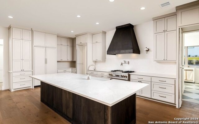 24102 Shelton Spg, San Antonio, TX 78255-4453, 4 Habitaciones Habitaciones , ,5 BañosBaños,Residential,En Venta,24102 Shelton Spg,1886392