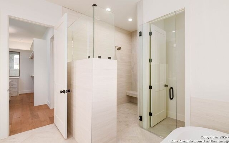 24102 Shelton Spg, San Antonio, TX 78255-4453, 4 Habitaciones Habitaciones , ,5 BañosBaños,Residential,En Venta,24102 Shelton Spg,1886392