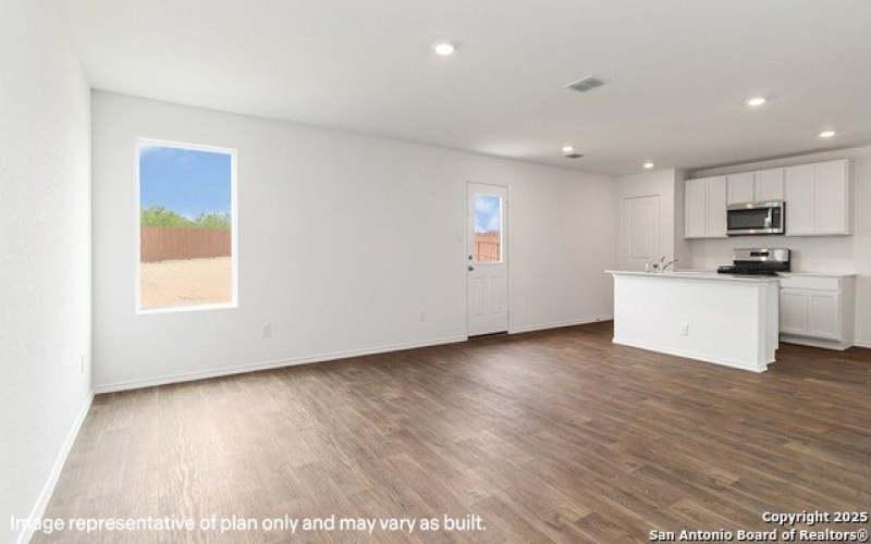 10015 De Allende Path, San Antonio, TX 78221, 5 Habitaciones Habitaciones , ,2 BañosBaños,Residential,En Venta,10015 De Allende Path,1886431