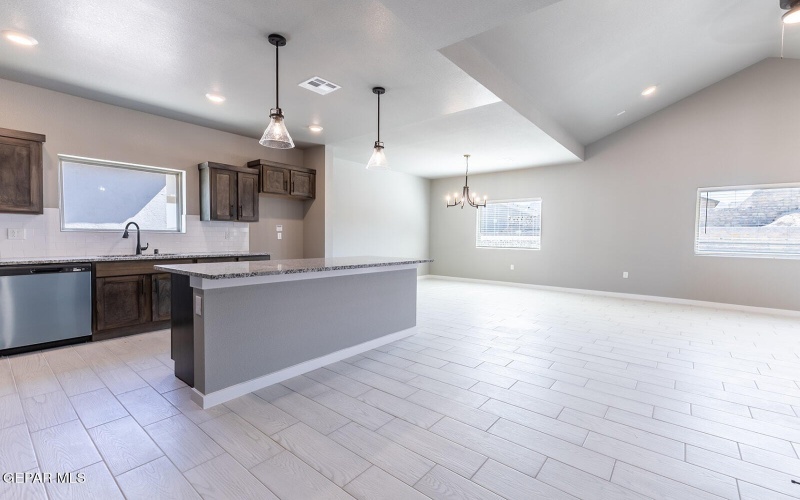 920 Foley Place, El Paso, TX 79928, 4 Habitaciones Habitaciones , ,1 BañoBaños,Residential,En Venta,920 Foley Place,897751