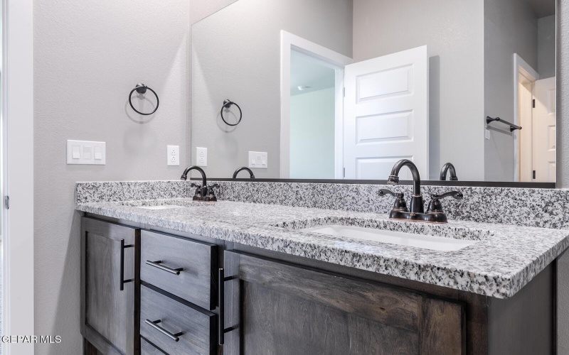 920 Foley Place, El Paso, TX 79928, 4 Habitaciones Habitaciones , ,1 BañoBaños,Residential,En Venta,920 Foley Place,897751