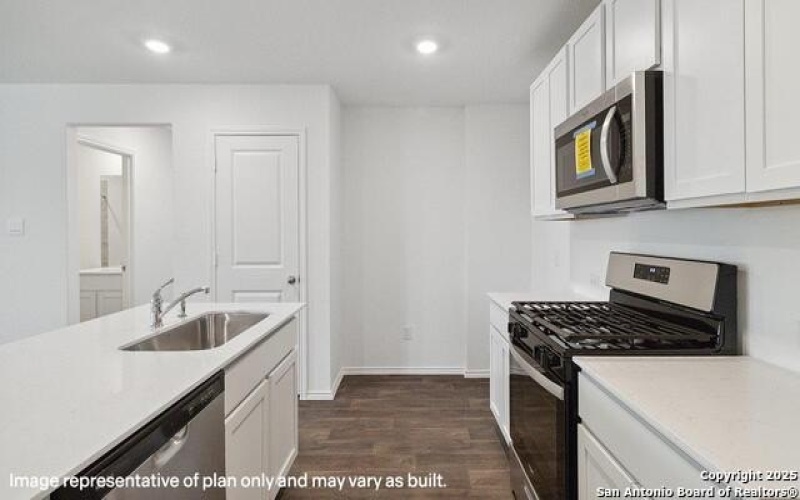 10023 De Allende Path, San Antonio, TX 78221, 3 Habitaciones Habitaciones , ,2 BañosBaños,Residential,En Venta,10023 De Allende Path,1886504
