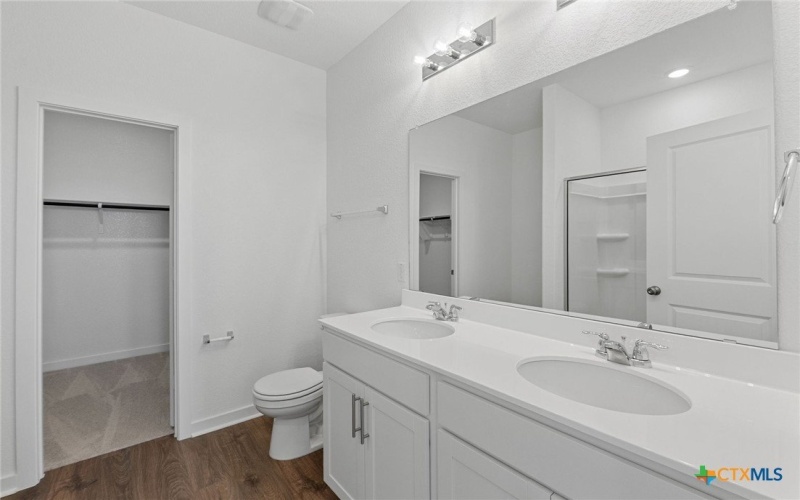 108 Green Berets Bend, Jarrell, TX 76537, 5 Habitaciones Habitaciones , ,3 BañosBaños,Residential,En Venta,108 Green Berets Bend,0,587345