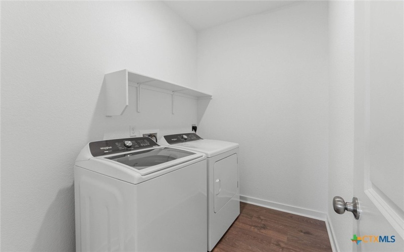 108 Green Berets Bend, Jarrell, TX 76537, 5 Habitaciones Habitaciones , ,3 BañosBaños,Residential,En Venta,108 Green Berets Bend,0,587345