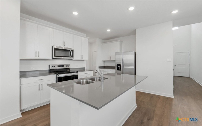 108 Green Berets Bend, Jarrell, TX 76537, 5 Habitaciones Habitaciones , ,3 BañosBaños,Residential,En Venta,108 Green Berets Bend,0,587345