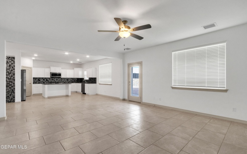 3721 Hill Top Place, El Paso, TX 79938, 4 Habitaciones Habitaciones , ,2 BañosBaños,Residential,En Venta,3721 Hill Top Place,0,926997