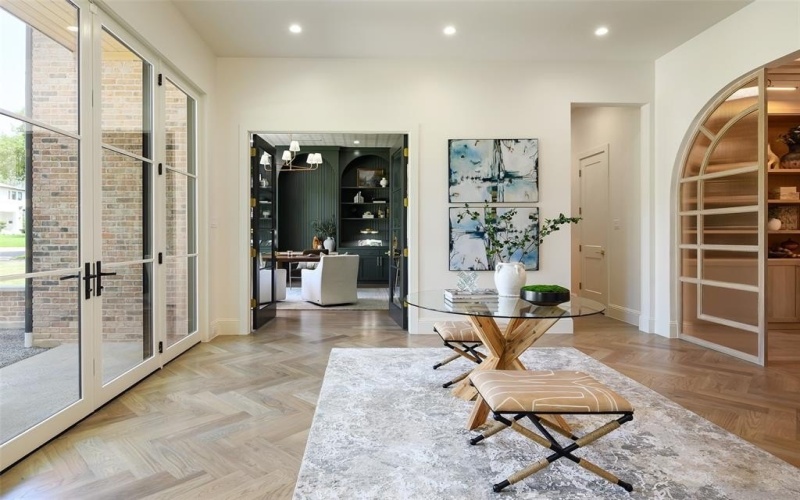 10431 Heather Lane, Dallas, TX 75229, 5 Bedrooms Bedrooms, ,6 BathroomsBathrooms,Residential,For Sale,10431 Heather Lane,0,20875491