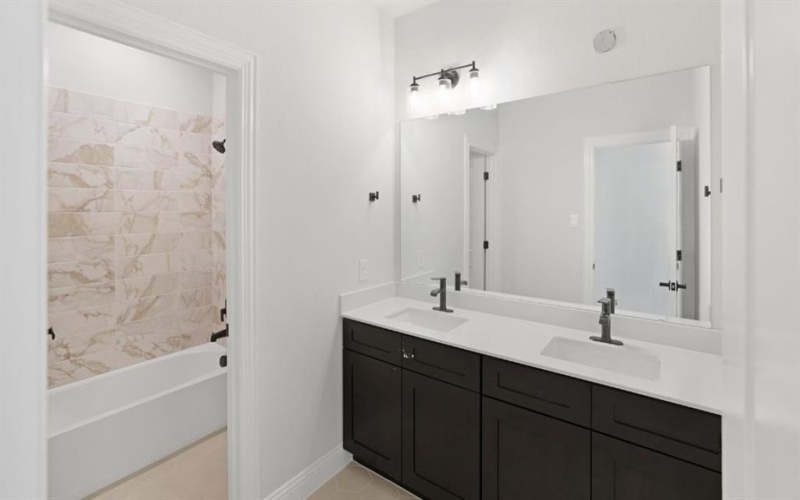 1620 Keneipp Road, Carrollton, TX 75006, 4 Habitaciones Habitaciones , ,3 BañosBaños,Residential,En Venta,1620 Keneipp Road,0,20918544