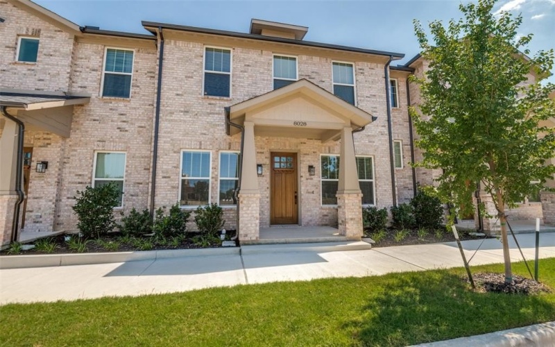8028 Thomas Crossing, North Richland Hills, TX 76180, 3 Bedrooms Bedrooms, ,2 BathroomsBathrooms,Residential,For Sale,8028 Thomas Crossing,0,20956363