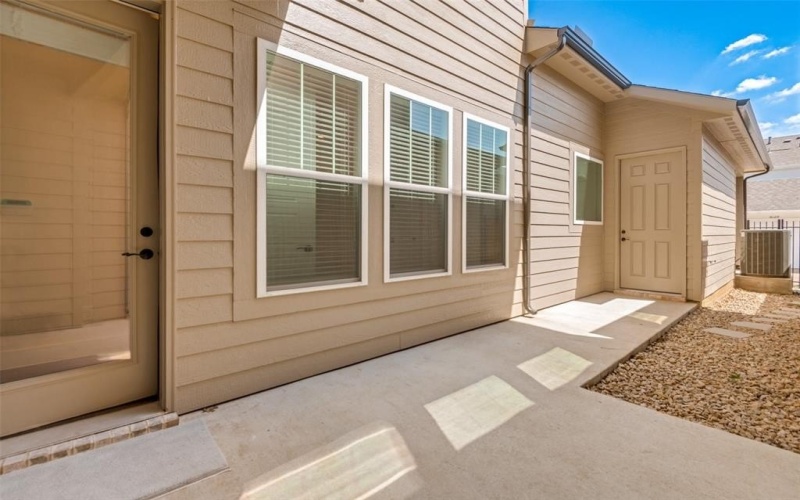 8028 Thomas Crossing, North Richland Hills, TX 76180, 3 Bedrooms Bedrooms, ,2 BathroomsBathrooms,Residential,For Sale,8028 Thomas Crossing,0,20956363