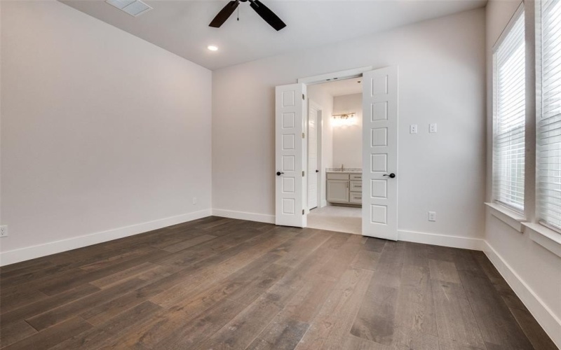 8028 Thomas Crossing, North Richland Hills, TX 76180, 3 Bedrooms Bedrooms, ,2 BathroomsBathrooms,Residential,For Sale,8028 Thomas Crossing,0,20956363