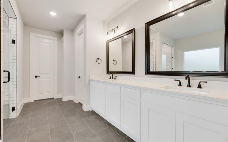 1210 Julian Drive, Van Alstyne, TX 75495, 3 Bedrooms Bedrooms, ,3 BathroomsBathrooms,Residential,For Sale,1210 Julian Drive,20959925