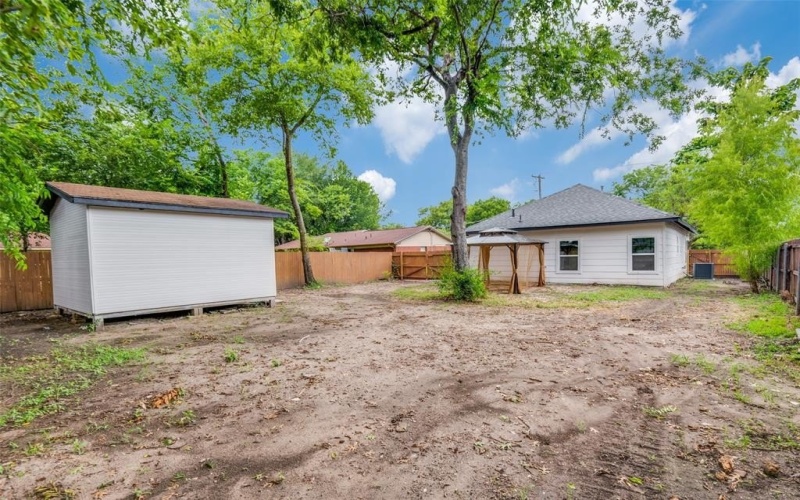 708 E Brin Street, Terrell, TX 75160, 3 Bedrooms Bedrooms, ,2 BathroomsBathrooms,Residential,For Sale,708 E Brin Street,20988751