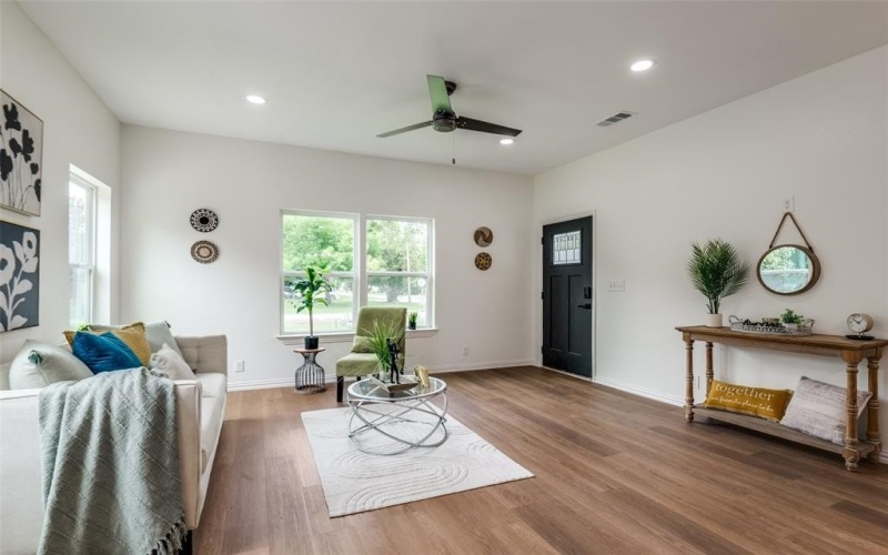 708 E Brin Street, Terrell, TX 75160, 3 Bedrooms Bedrooms, ,2 BathroomsBathrooms,Residential,For Sale,708 E Brin Street,20988751