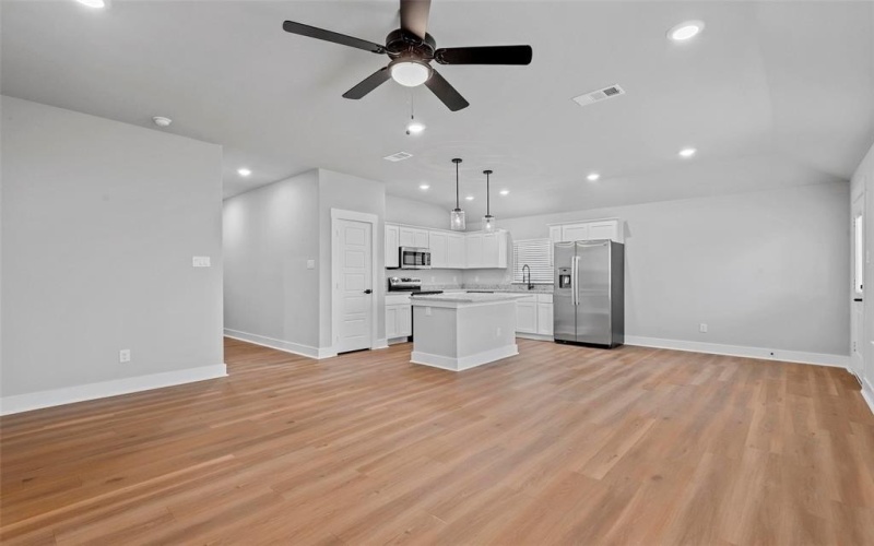 464 Peace Lily Way, Tolar, TX 76476, 3 Bedrooms Bedrooms, ,2 BathroomsBathrooms,Residential,For Sale,464 Peace Lily Way,20996344