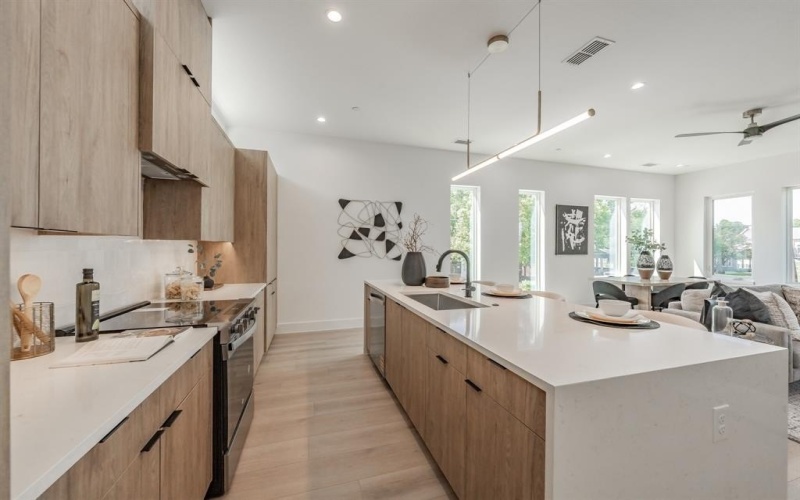 5320 Reiger Avenue #101-108, Dallas, TX 75214, 14 Bedrooms Bedrooms, ,11 BathroomsBathrooms,Residential Multi Family,For Sale,5320 Reiger Avenue,20996903