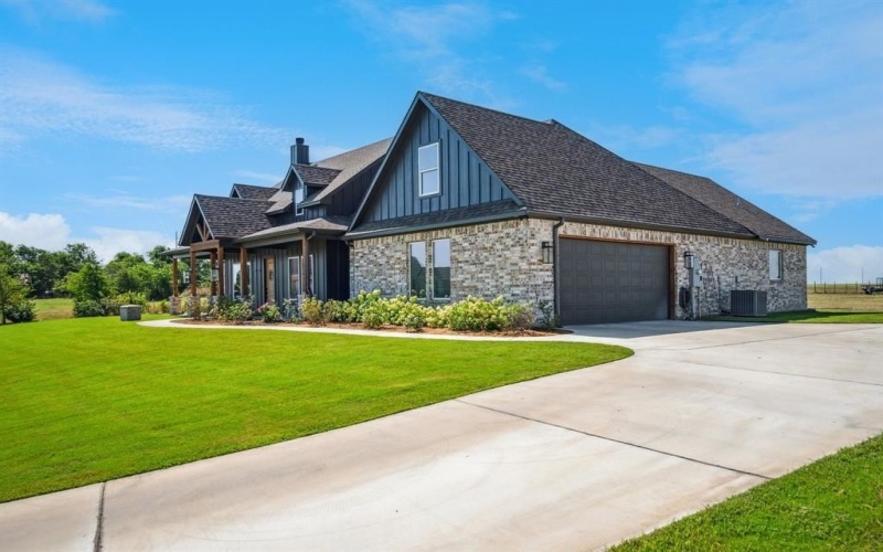 5008 Alford Way, Weatherford, TX 76088, 4 Bedrooms Bedrooms, ,3 BathroomsBathrooms,Residential,For Sale,5008 Alford Way,20999607
