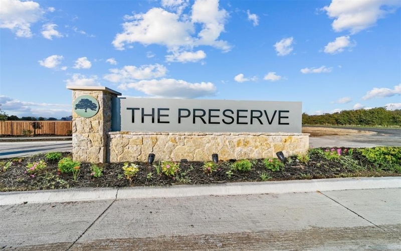 526 Claremont Drive, Justin, TX 76247, 4 Habitaciones Habitaciones , ,3 BañosBaños,Residential,En Venta,526 Claremont Drive,21002583
