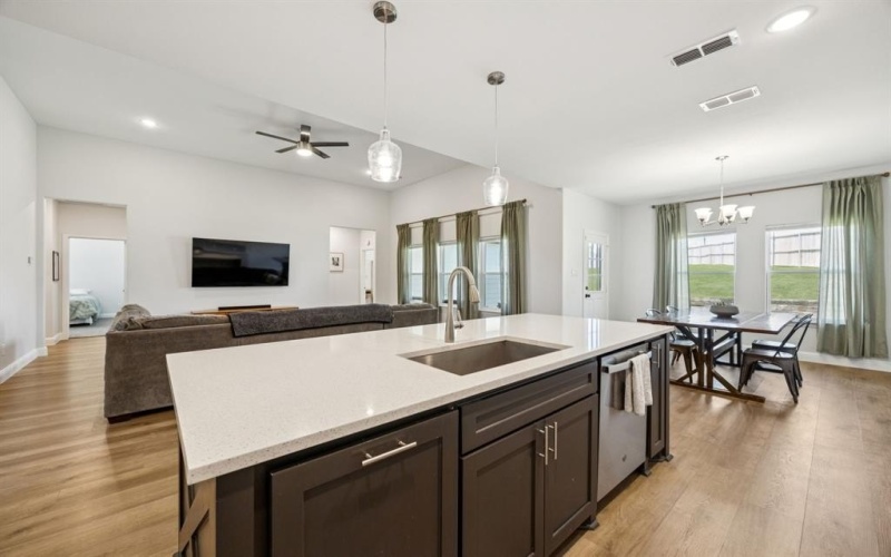 7411 Linda Lane, Dallas, TX 75241, 4 Bedrooms Bedrooms, ,2 BathroomsBathrooms,Residential,For Sale,7411 Linda Lane,0,21003316