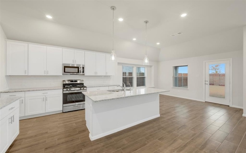 118 Hudson Lane, Justin, TX 76247, 4 Bedrooms Bedrooms, ,3 BathroomsBathrooms,Residential,For Sale,118 Hudson Lane,0,21003345