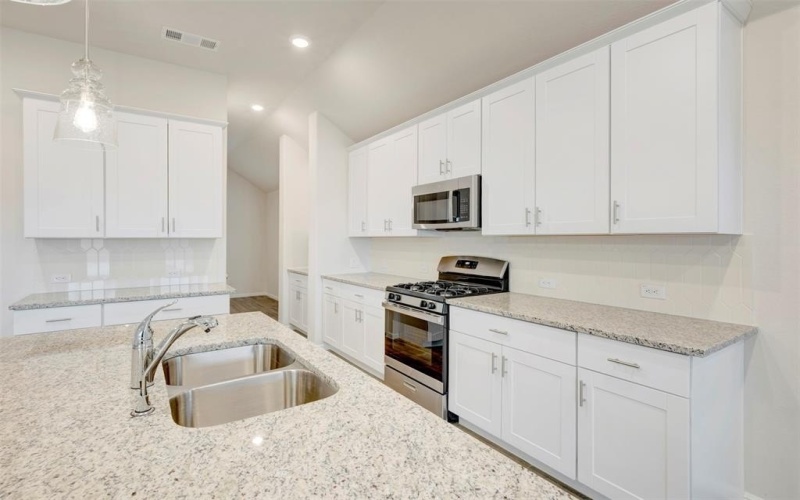 118 Hudson Lane, Justin, TX 76247, 4 Bedrooms Bedrooms, ,3 BathroomsBathrooms,Residential,For Sale,118 Hudson Lane,0,21003345