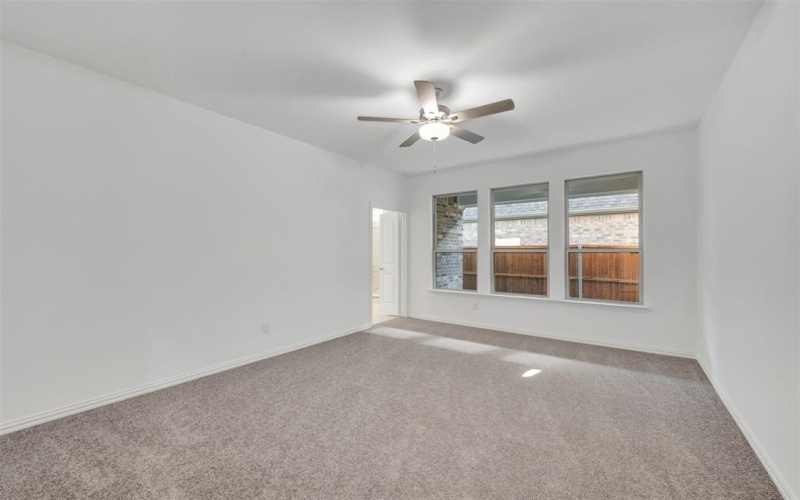 1033 Western Hills Drive, Crowley, TX 76036, 3 Bedrooms Bedrooms, ,2 BathroomsBathrooms,Residential,For Sale,1033 Western Hills Drive,0,21005169