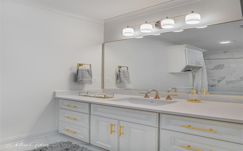 305 Nightfall Court, Bossier City, LA 71111, 4 Bedrooms Bedrooms, ,3 BathroomsBathrooms,Residential,For Sale,305 Nightfall Court,0,21008314