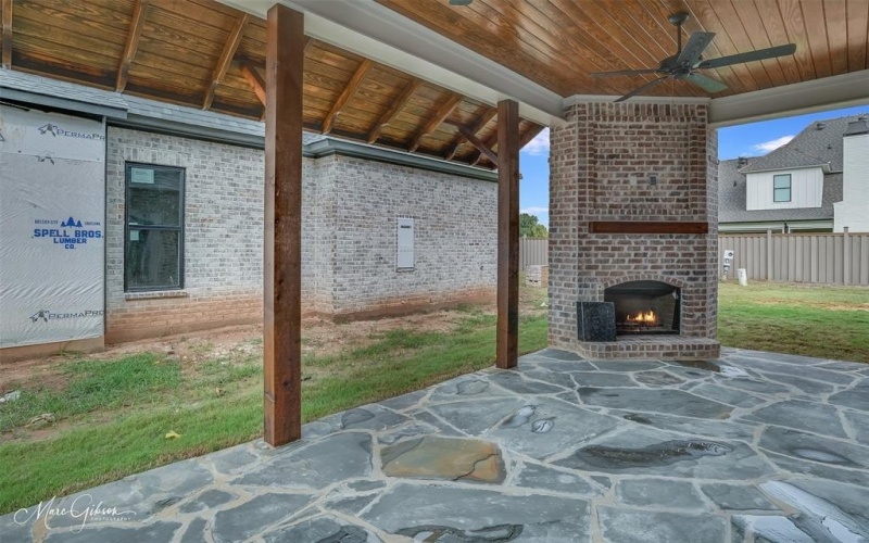 305 Nightfall Court, Bossier City, LA 71111, 4 Bedrooms Bedrooms, ,3 BathroomsBathrooms,Residential,For Sale,305 Nightfall Court,0,21008314