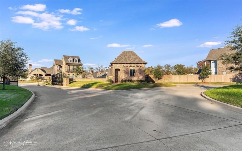 305 Nightfall Court, Bossier City, LA 71111, 4 Bedrooms Bedrooms, ,3 BathroomsBathrooms,Residential,For Sale,305 Nightfall Court,21008314