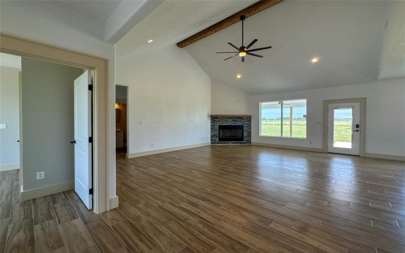 12480 Doyle Road, Krum, TX 76249, 4 Habitaciones Habitaciones , ,2 BañosBaños,Residential,En Venta,12480 Doyle Road,21008910