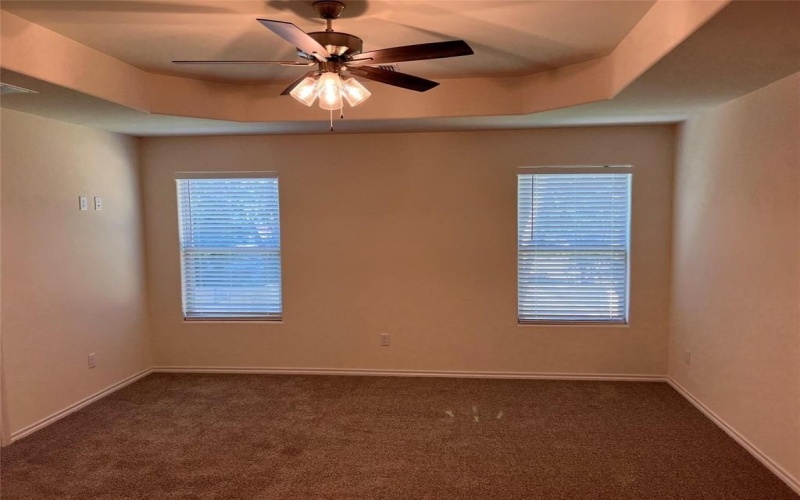 716 E 5th Street, Bonham, TX 75418, 4 Bedrooms Bedrooms, ,2 BathroomsBathrooms,Residential,For Sale,716 E 5th Street,0,21009134